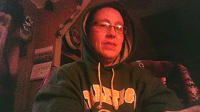 Snapshot of Teazy17 chatting on 12-15-25, 01:32 Teazy17 online show from 12-15-25, 01:32