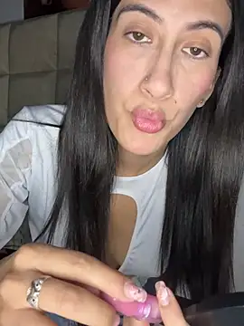 Snapshot of SamanthaVillamil chatting on 03-28-26, 03:39 SamanthaVillamil online show from 03-28-26, 03:39