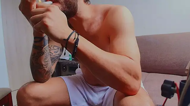 thomas gun online show from 04-22-26, 03:57