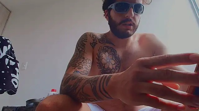 thomas gun online show from 04-24-26, 03:58