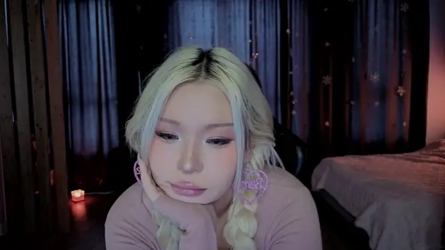 RileyMee online show from 02-02-26, 03:16