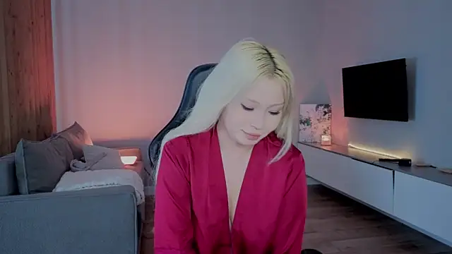 RileyMee online show from 04-07-26, 05:08