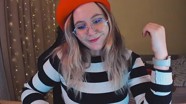 Diana Flower online show from 12-28-24, 02:21