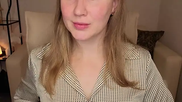 Helens love online show from 10-19-25, 12:44