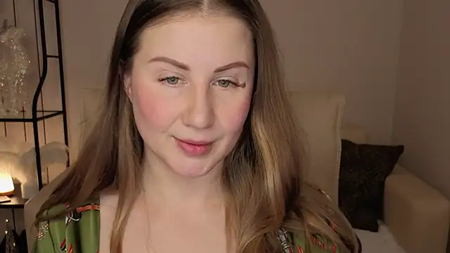 Helens love online show from 12-18-25, 03:01