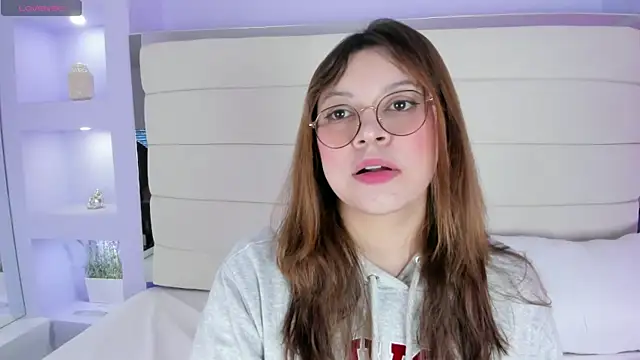 Lanna18 online show from 02-19-25, 11:49