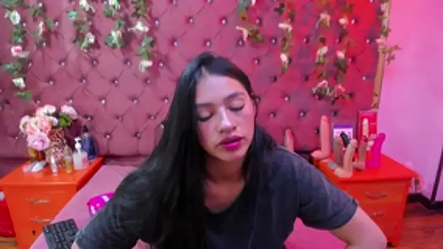 Mariana Prin online show from 11-07-25, 02:33