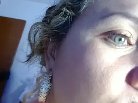 helenca43 online show from 02-17-25, 03:15