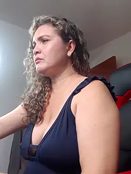 helenca43 online show from 02-25-25, 02:44