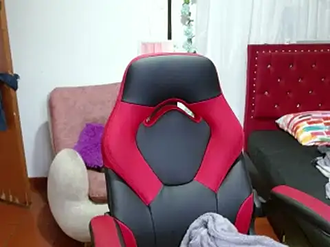 helenca43 online show from 02-27-25, 11:41