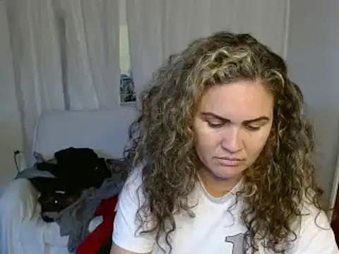 helenca43 online show from 03-20-25, 08:29