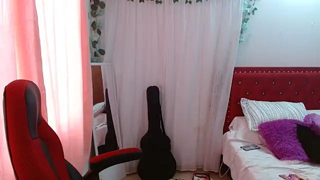 helenca43 online show from 10-31-25, 12:50