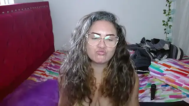 helenca43 online show from 02-25-26, 10:19