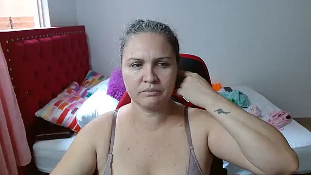 helenca43 online show from 03-12-26, 07:31