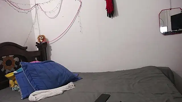 Snapshot of DominaLeona chatting on 03-01-25, 11:47 DominaLeona online show from 03-01-25, 11:47