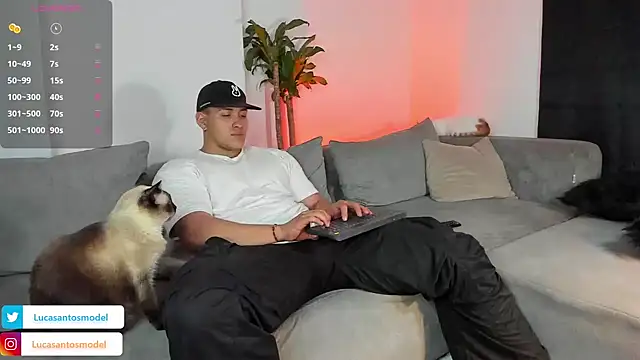 Snapshot of lucasanto_ chatting on 12-03-24, 04:03 lucasanto online show from 12-03-24, 04:03