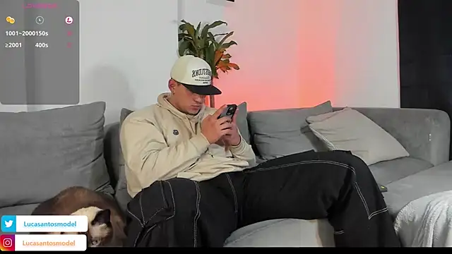 Snapshot of lucasanto_ chatting on 12-14-24, 05:18 lucasanto online show from 12-14-24, 05:18