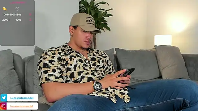 Snapshot of lucasanto_ chatting on 01-11-25, 04:06 lucasanto online show from 01-11-25, 04:06