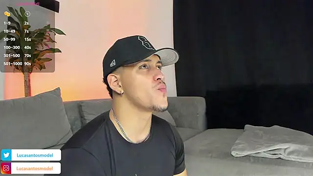 Snapshot of lucasanto_ chatting on 03-14-25, 06:10 lucasanto online show from 03-14-25, 06:10