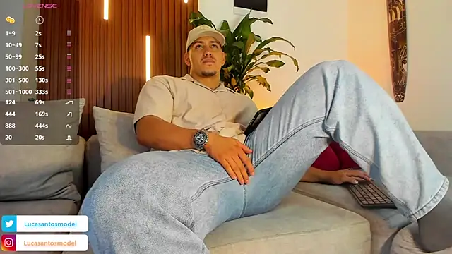 Snapshot of lucasanto_ chatting on 11-14-25, 01:15 lucasanto online show from 11-14-25, 01:15