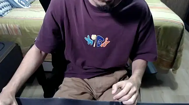 Snapshot of ViniBruv chatting on 01-17-25, 08:33 ViniBruv online show from 01-17-25, 08:33