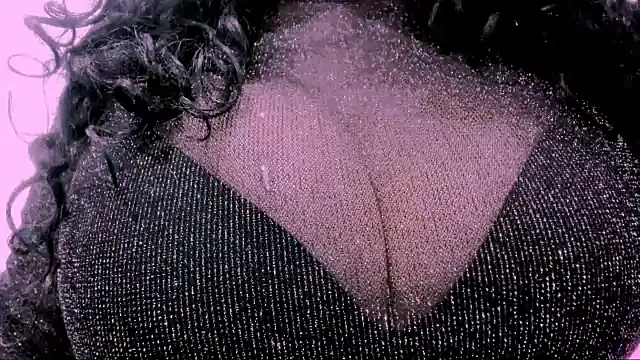 Snapshot of valeriasexxx chatting on 10-25-25, 11:07 valeriasexxx online show from 10-25-25, 11:07