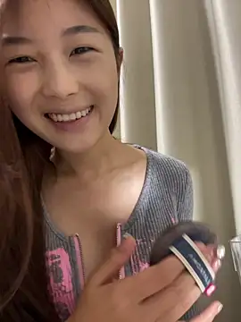 Sweet-Angel999 online show from 11-07-25, 03:56