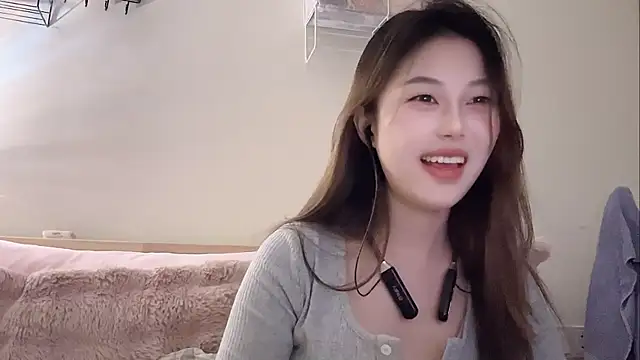 Sweet-Angel999 online show from 02-08-26, 06:33