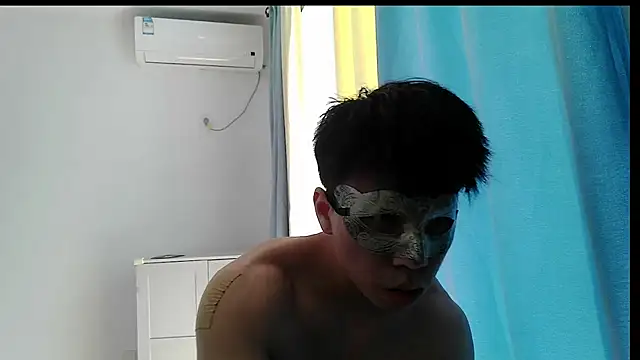 Snapshot of shuai321 chatting on 02-26-25, 02:36 shuai321 online show from 02-26-25, 02:36