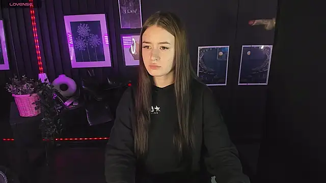 Lily Moonlight online show from 12-14-24, 07:18