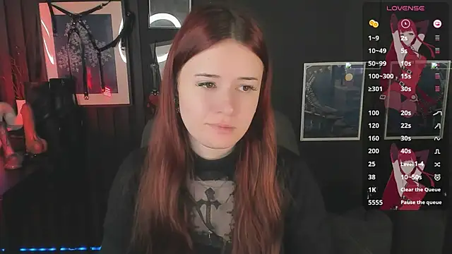 Snapshot of Lily_Moonlight chatting on 06-19-26, 07:34 Lily Moonlight online show from 06-19-26, 07:34