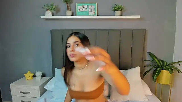 Snapshot of dalila30x chatting on 12-27-24, 07:35 dalila30x online show from 12-27-24, 07:35