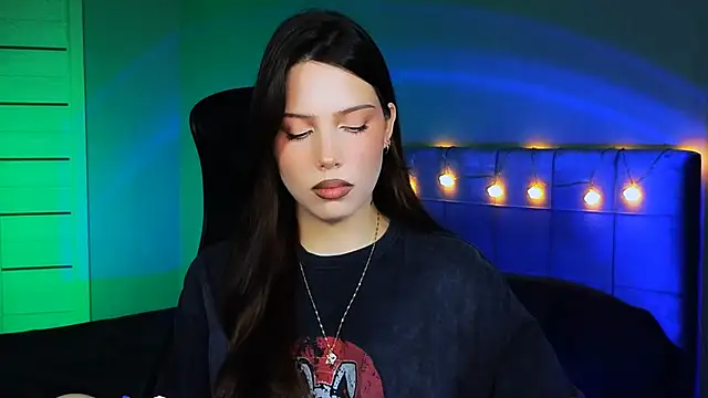 Snapshot of Stacy_Gonzales_ chatting on 12-10-24, 09:23 Stacy Gonzales online show from 12-10-24, 09:23