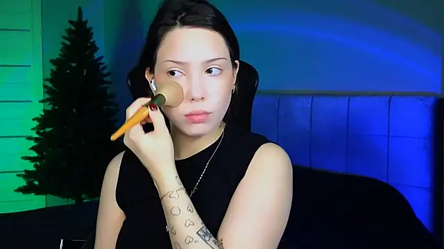 Snapshot of Stacy_Gonzales_ chatting on 12-18-24, 06:21 Stacy Gonzales online show from 12-18-24, 06:21