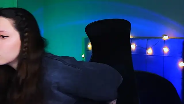 Snapshot of Stacy_Gonzales_ chatting on 02-15-25, 06:23 Stacy Gonzales online show from 02-15-25, 06:23