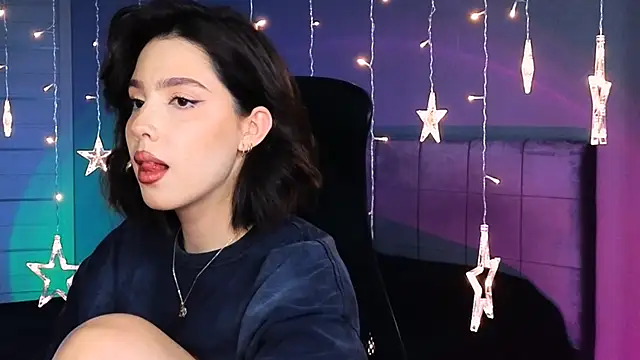 Snapshot of Stacy_Gonzales_ chatting on 09-27-25, 08:30 Stacy Gonzales online show from 09-27-25, 08:30