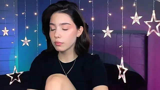 Snapshot of Stacy_Gonzales_ chatting on 10-10-25, 08:35 Stacy Gonzales online show from 10-10-25, 08:35