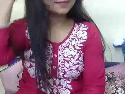 Snapshot of WildRuhi20 chatting on 01-09-25, 03:26 WildRuhi20 online show from 01-09-25, 03:26