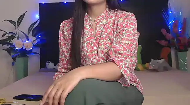 Snapshot of WildRuhi20 chatting on 03-10-25, 05:43 WildRuhi20 online show from 03-10-25, 05:43