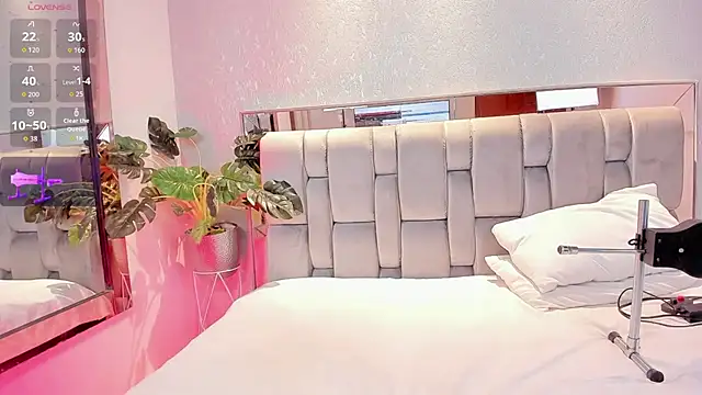 RoseTaylor   online show from 11-29-25, 05:21