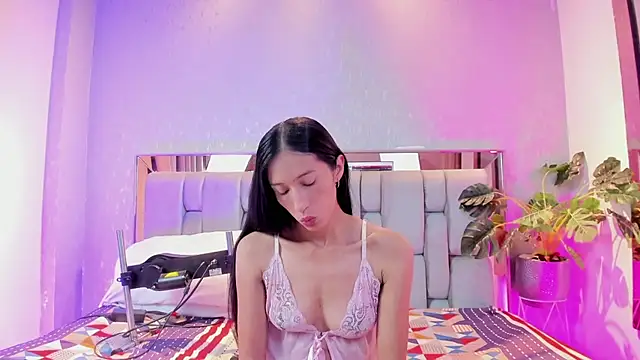 Snapshot of RoseTaylor__ chatting on 03-07-26, 05:15 RoseTaylor online show from 03-07-26, 05:15