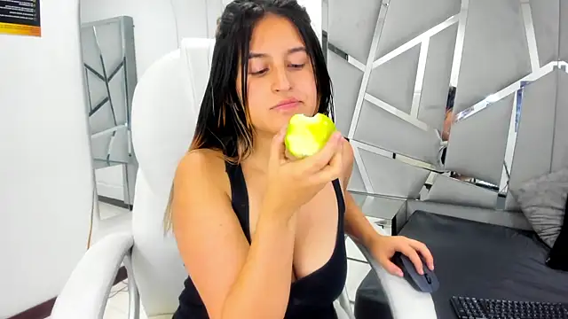 GiaRoussel online show from 03-04-25, 05:34