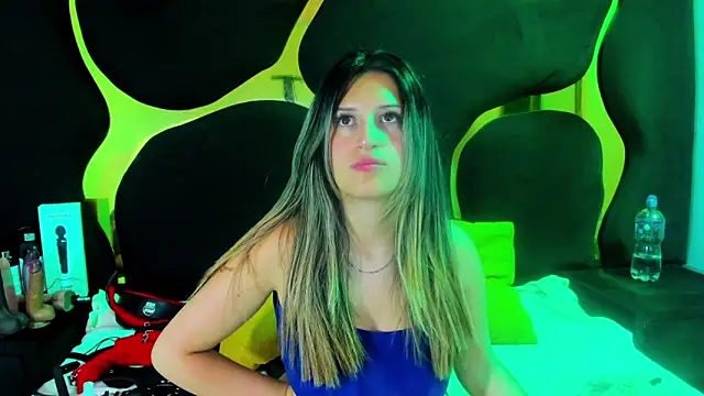 GiaRoussel online show from 12-03-25, 04:16