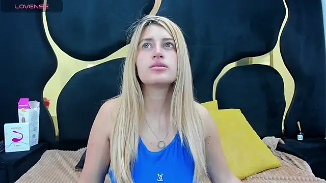 GiaRoussel online show from 02-19-26, 04:14