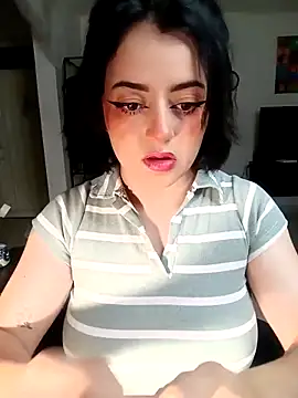 Lin-cute online show from 03-06-25, 04:19