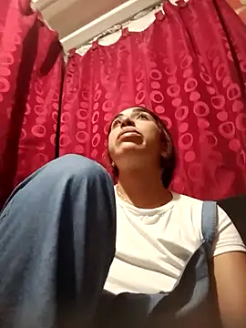 Snapshot of ifeelverywet_andhot chatting on 03-01-25, 04:00 ifeelverywet andhot online show from 03-01-25, 04:00