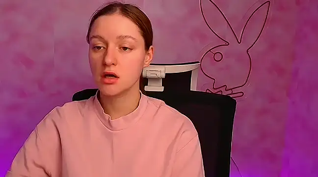 Snapshot of Fantasy_July chatting on 12-04-24, 10:13 Fantasy July online show from 12-04-24, 10:13