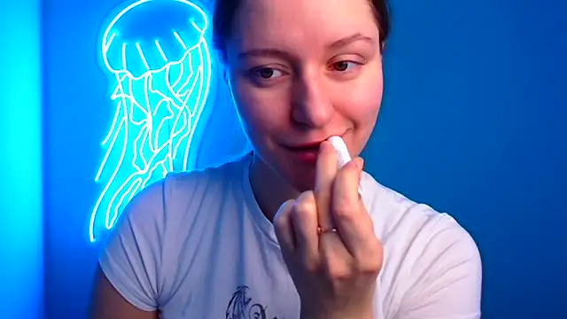 Snapshot of Fantasy_July chatting on 12-10-24, 06:33 Fantasy July online show from 12-10-24, 06:33