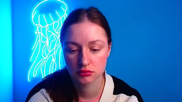 Snapshot of Fantasy_July chatting on 01-28-25, 09:30 Fantasy July online show from 01-28-25, 09:30