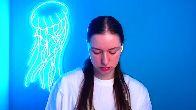 Snapshot of Fantasy_July chatting on 03-11-25, 03:34 Fantasy July online show from 03-11-25, 03:34